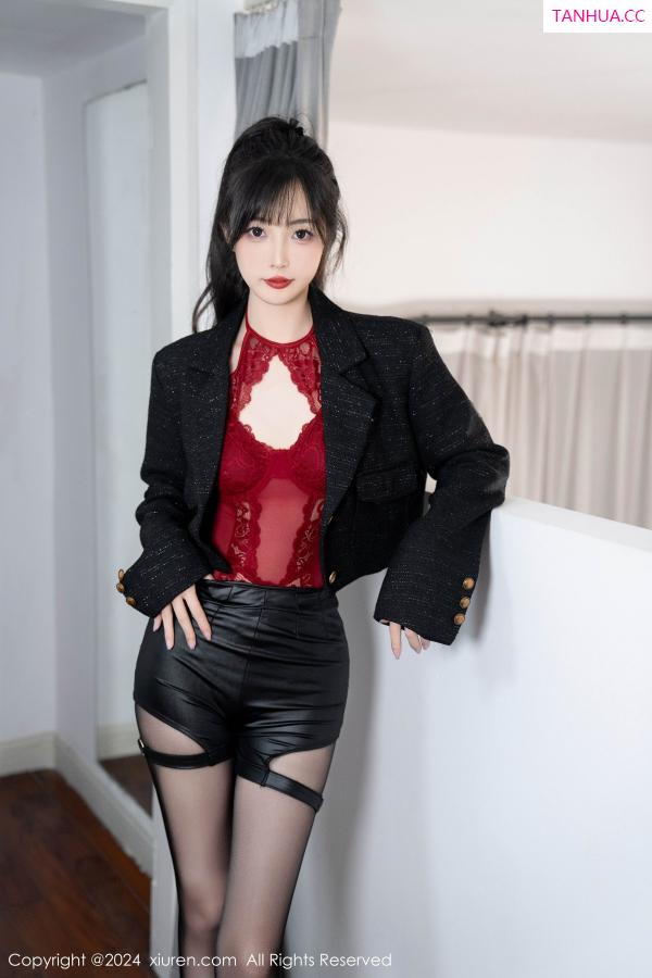 林星阑  [XiuRen]高清写真图 2024.12.06 No.9561 林星阑 黑丝美腿第7张图片